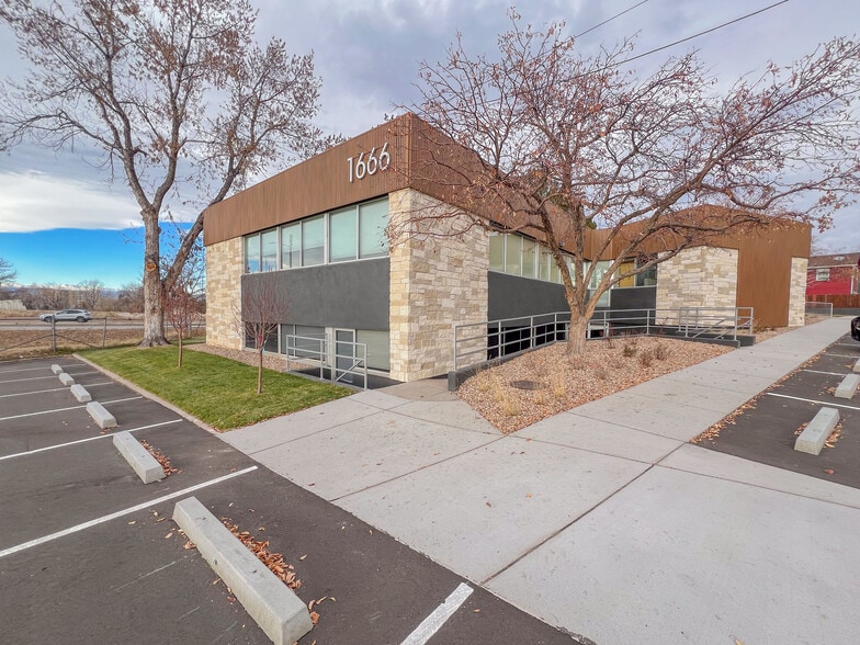 1666 S University Blvd, Denver, CO for lease - Building Photo - Image 2 of 21