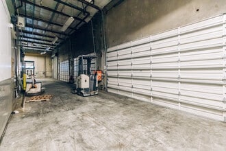 2331 NW 23rd Ave, Portland, OR for lease Interior Photo- Image 1 of 7