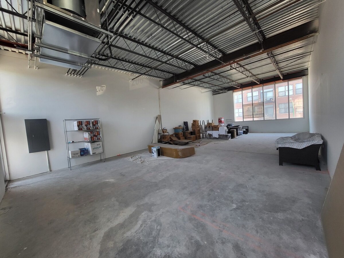 2300 S Archer Ave, Chicago, IL 60616 - Unité 206 - - Photo intérieure - Image 2 of 6