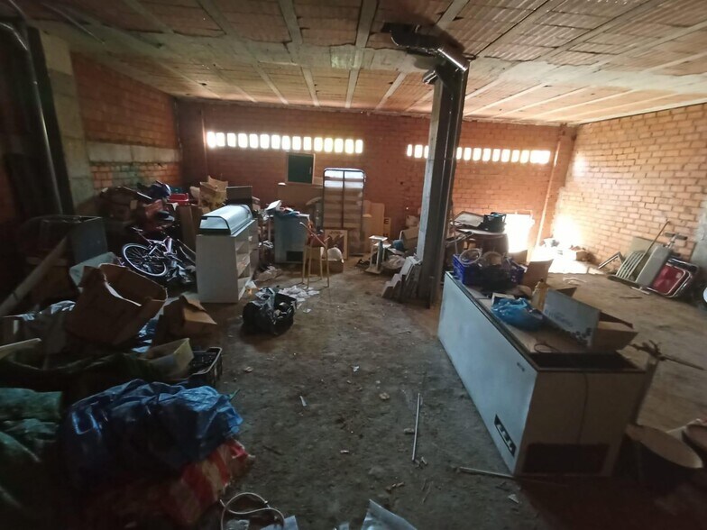 Commerce de détail dans Cáceres, Cáceres à louer - Photo du bâtiment - Image 3 de 4