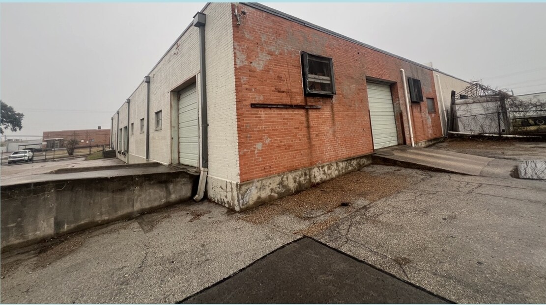 9200 Sovereign Row, Dallas, TX à vendre Photo du bâtiment- Image 1 de 1