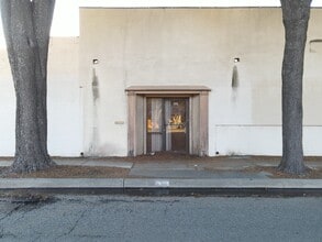 315 N Lemon St, Fullerton, CA for lease Interior Photo- Image 1 of 6