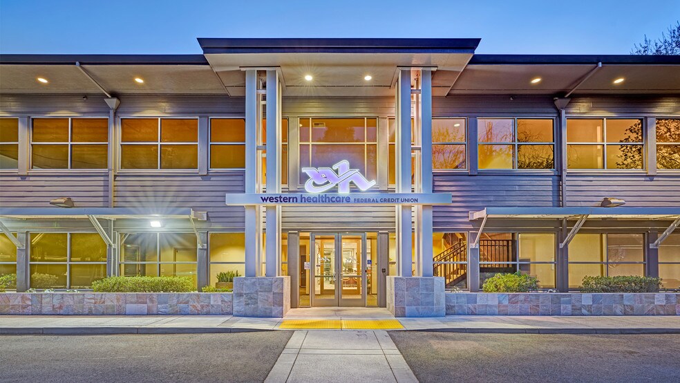 1785 Arnold Dr, Martinez, CA à louer - Photo du bâtiment - Image 1 de 6