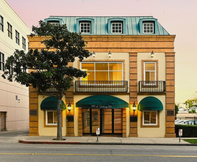 More details for 120 S Doheny Dr, Beverly Hills, CA - Office for Lease
