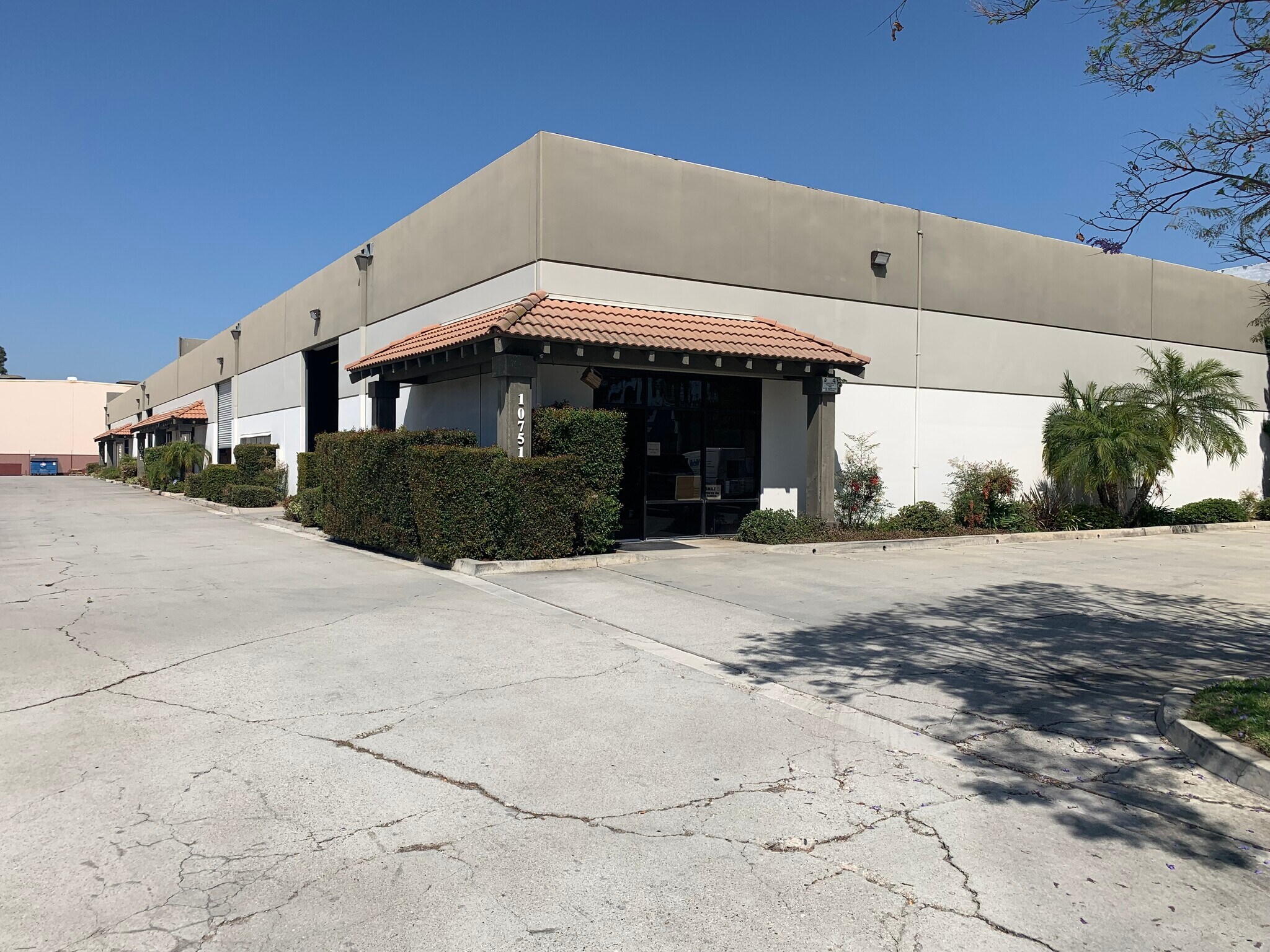 10751-10759 Forest St, Santa Fe Springs, CA à louer Photo du bâtiment- Image 1 de 6