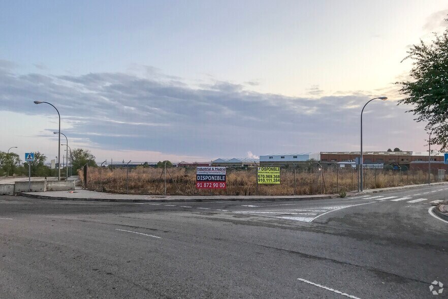 Camino de Valdepencas, 3, Arganda del Rey, Madrid à vendre - Photo du bâtiment - Image 2 de 2