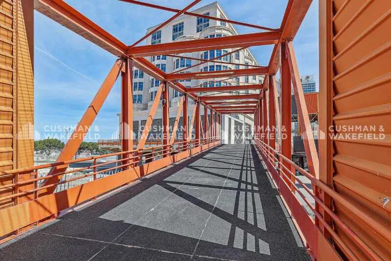 Office in Marseille for lease Building Photo- Image 1 of 4