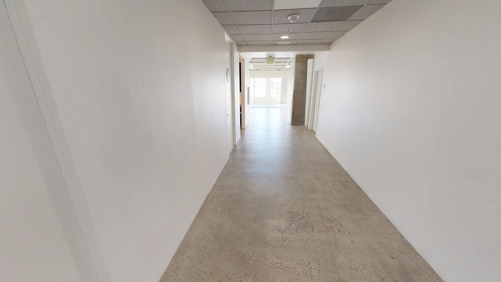 9100 Wilshire Blvd, Beverly Hills, CA for lease - Matterport 3D Scan - Image 3 of 17