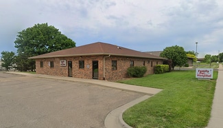 More details for 2925 SE Walnut Dr, Topeka, KS - Retail for Sale