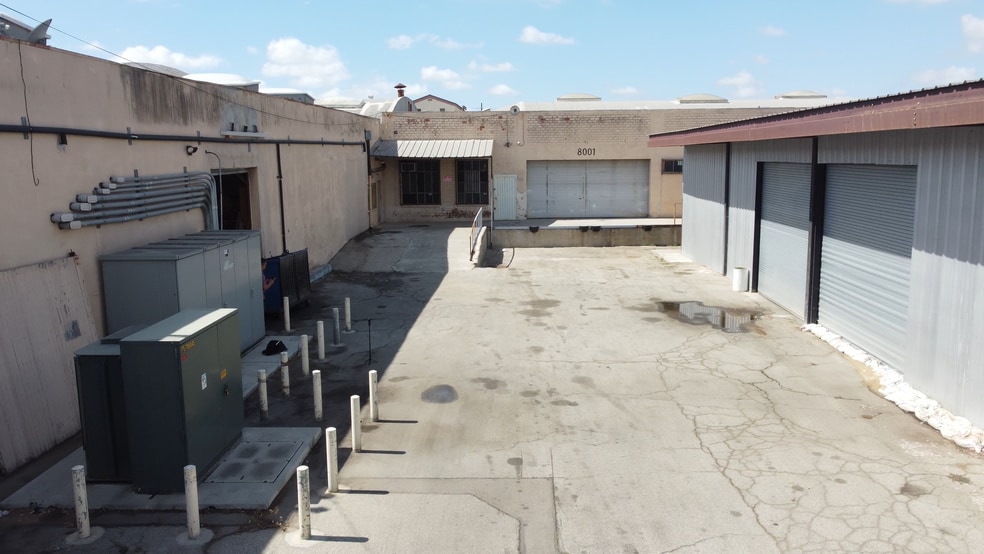 8001 Beach St, Los Angeles, CA for lease - Building Photo - Image 2 of 6