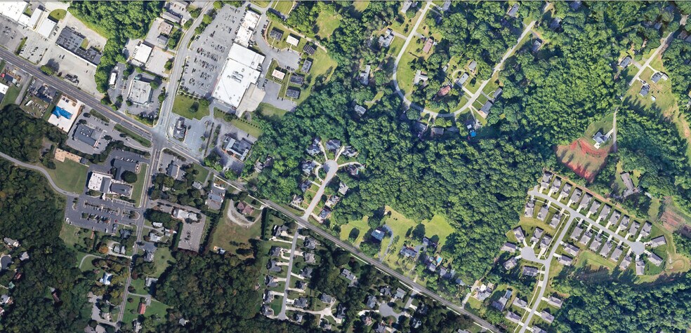 2951 Middlebrook Dr, Clemmons, NC à vendre - Photo du bâtiment - Image 2 de 3