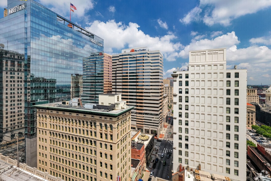 120 E Baltimore St, Baltimore, MD for lease - Building Photo - Image 2 of 11