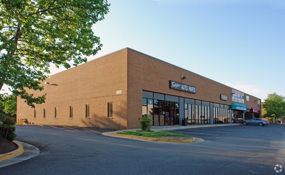 8196 Terminal Rd, Lorton, VA for lease - Building Photo - Image 3 of 21