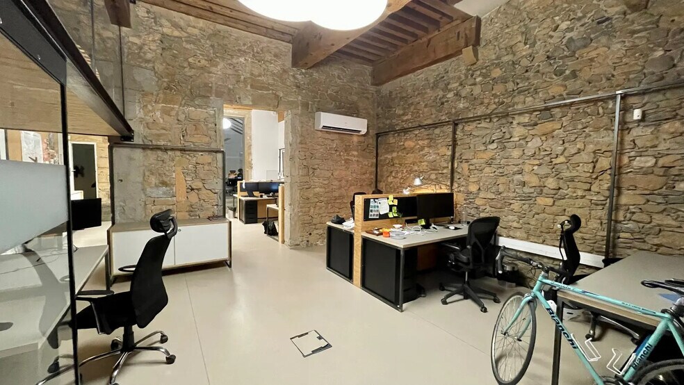 Immeuble residentiel dans Lyon à vendre - Photo du bâtiment - Image 2 de 8