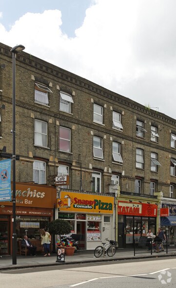 115 The Vale, Londres à vendre - Photo du bâtiment - Image 2 de 2