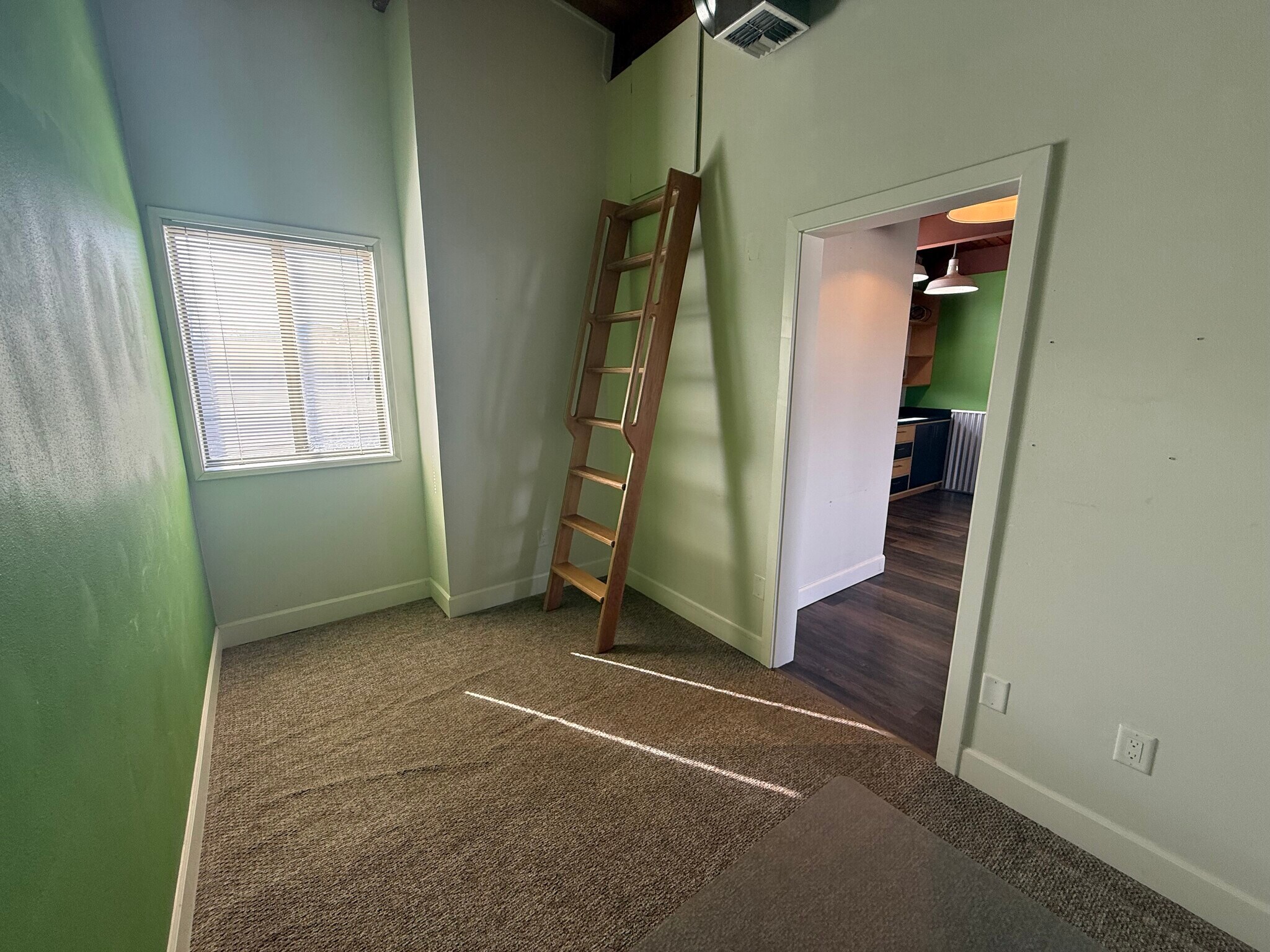 260 E 15th Ave, Eugene, OR à louer Photo intérieure- Image 1 de 9