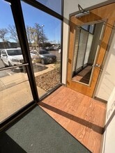 12400-12460 W 62nd Ter, Shawnee, KS à louer Photo intérieure- Image 1 de 26