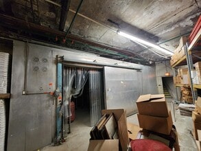 4965 Van Dam St, Long Island City, NY for lease Interior Photo- Image 2 of 28