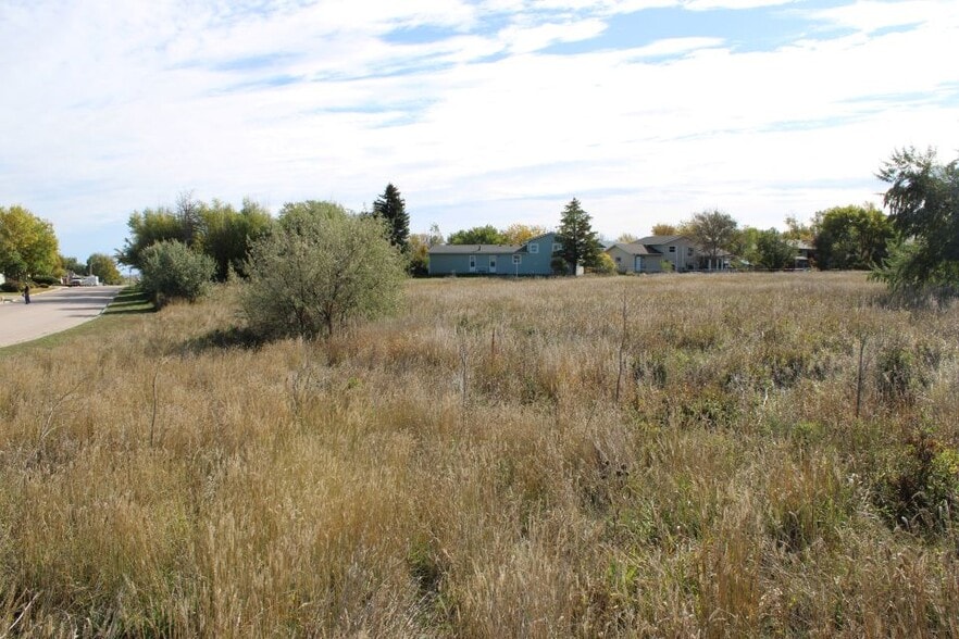 815 Country W Rd, Rapid City, SD à vendre - Photo du bâtiment - Image 3 de 4