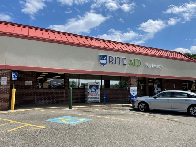 1700-1730 Mt Royal Blvd, Glenshaw, PA for lease Building Photo- Image 1 of 2