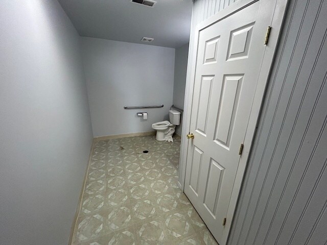 98 Legends Pky, Eureka, MO à louer - Photo du bâtiment - Image 3 de 17