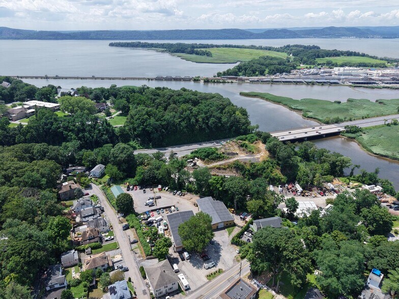 37A Old Albany Post Rd, Ossining, NY à vendre - Photo du bâtiment - Image 3 de 10