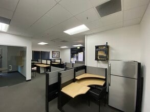 465 N Whisman Rd, Mountain View, CA à louer Photo intérieure- Image 1 de 11