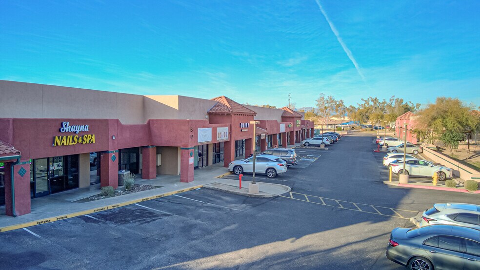 4221 E Chandler Blvd, Phoenix, AZ à louer - Photo du bâtiment - Image 2 de 15