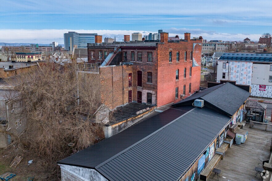 618-620 Varick St, Utica, NY à vendre - Photo du bâtiment - Image 1 de 4