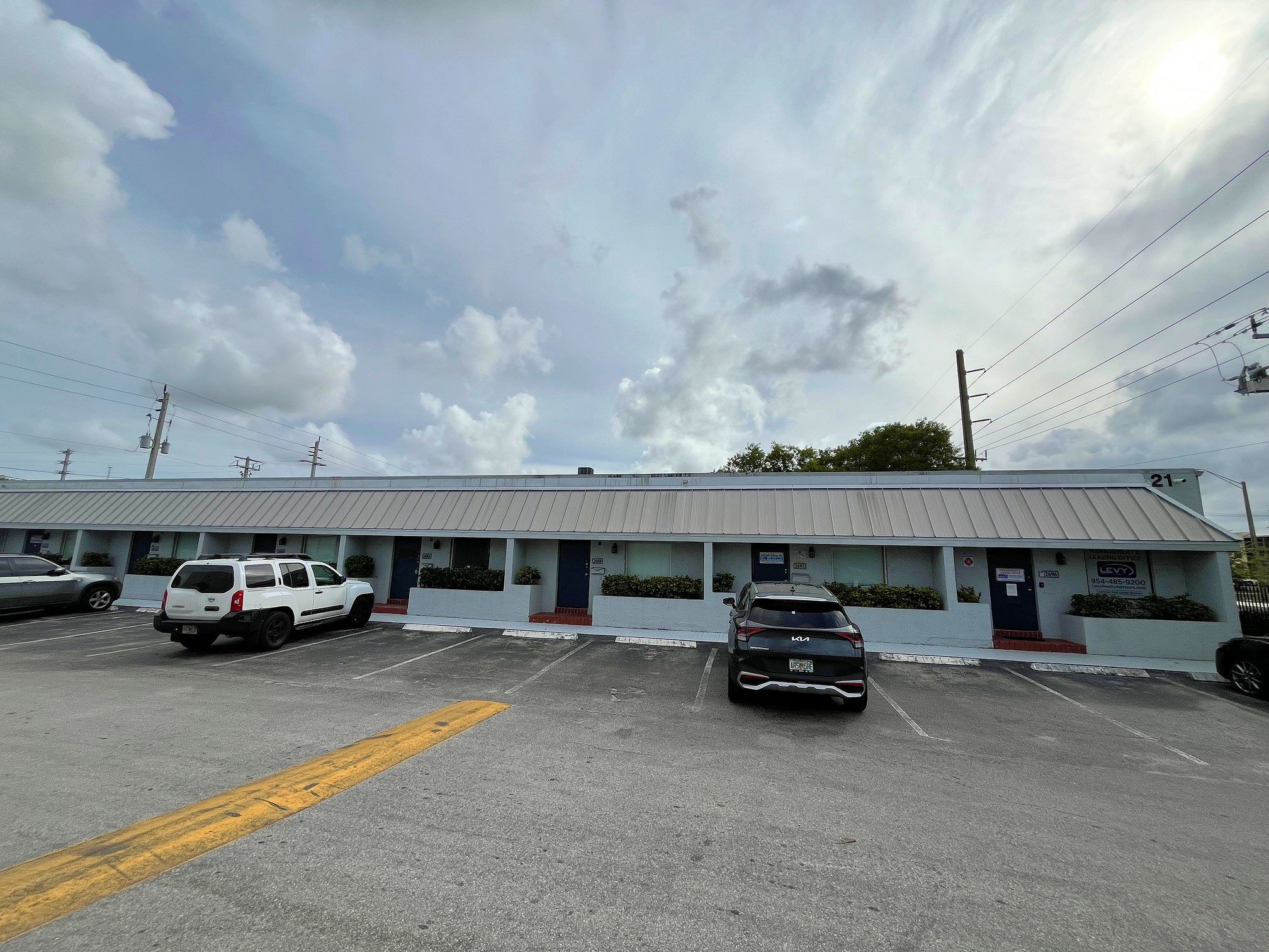 2696 NW 31st Ave, Lauderdale Lakes, FL à louer Photo intérieure- Image 1 de 3