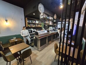 Commerce de détail dans Barcelone, Barcelona à louer Photo intérieure- Image 2 de 10