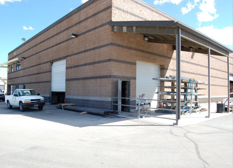 2561 Business Pky, Minden, NV for lease - Building Photo - Image 3 of 3