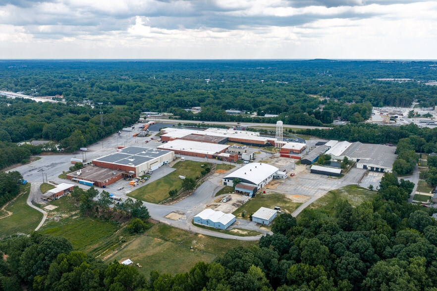 1801 Rutherford Rd, Greenville, SC for lease - Building Photo - Image 3 of 56