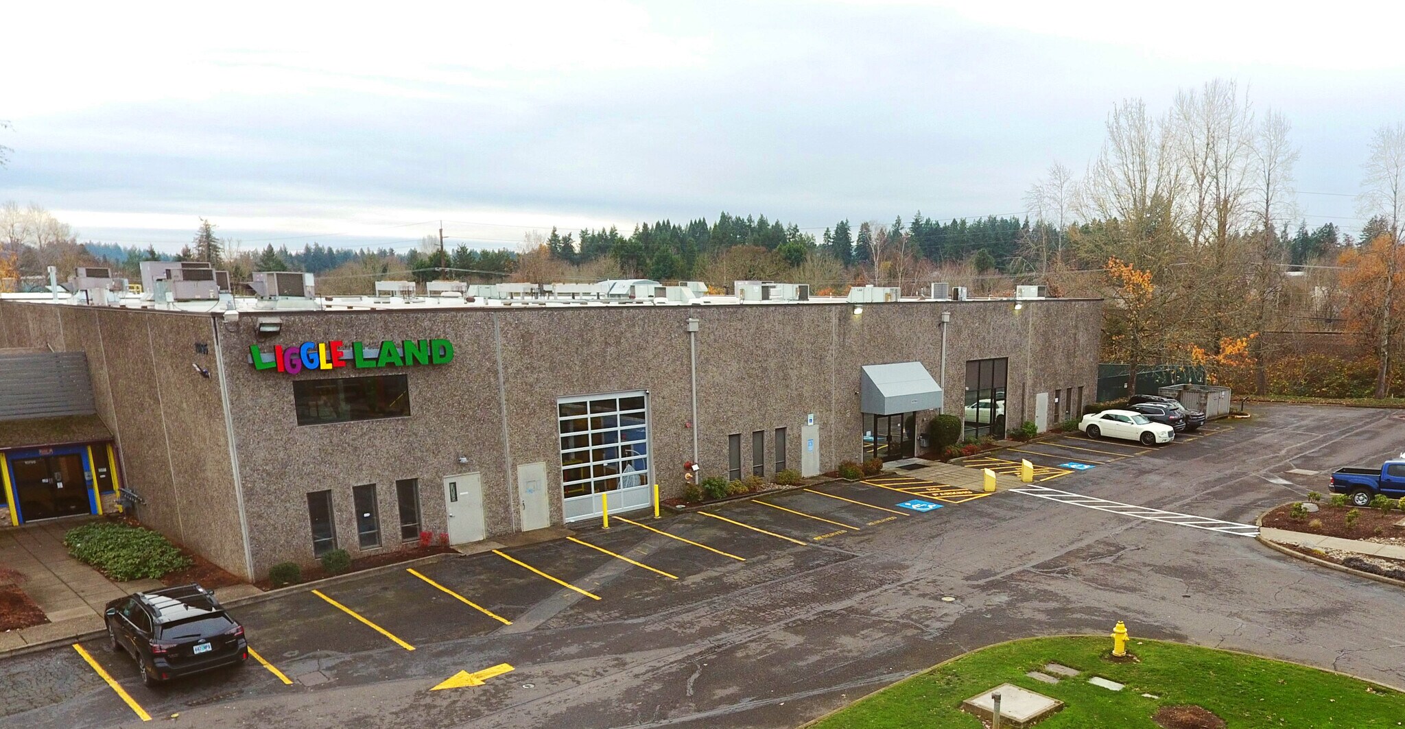 10799 SW Cascade Ave, Portland, OR for lease Building Photo- Image 1 of 4