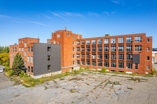 Plus de détails pour 555 Rue Notre-Dame, Lachine, QC - Industriel à louer