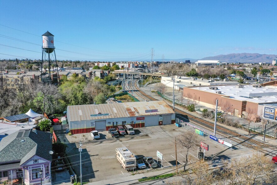 741 Auzerais Ave, San Jose, CA à vendre - Aérien - Image 2 de 3