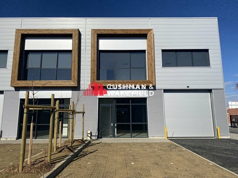 6 Rue Des Frères Boude, Toulouse for lease - Building Photo - Image 2 of 5