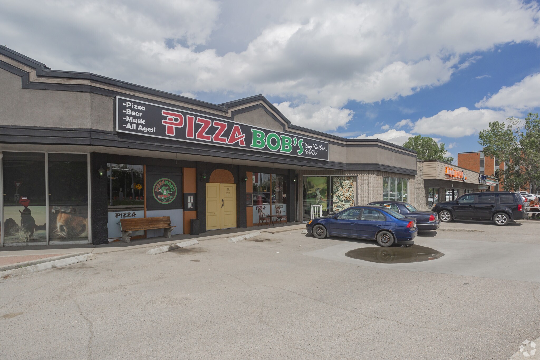 2604-2610 Kensington Rd NW, Calgary, AB à vendre Photo principale- Image 1 de 1