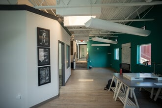 5880 Ellsworth Ave, Pittsburgh, PA à vendre Photo intérieure- Image 2 de 5