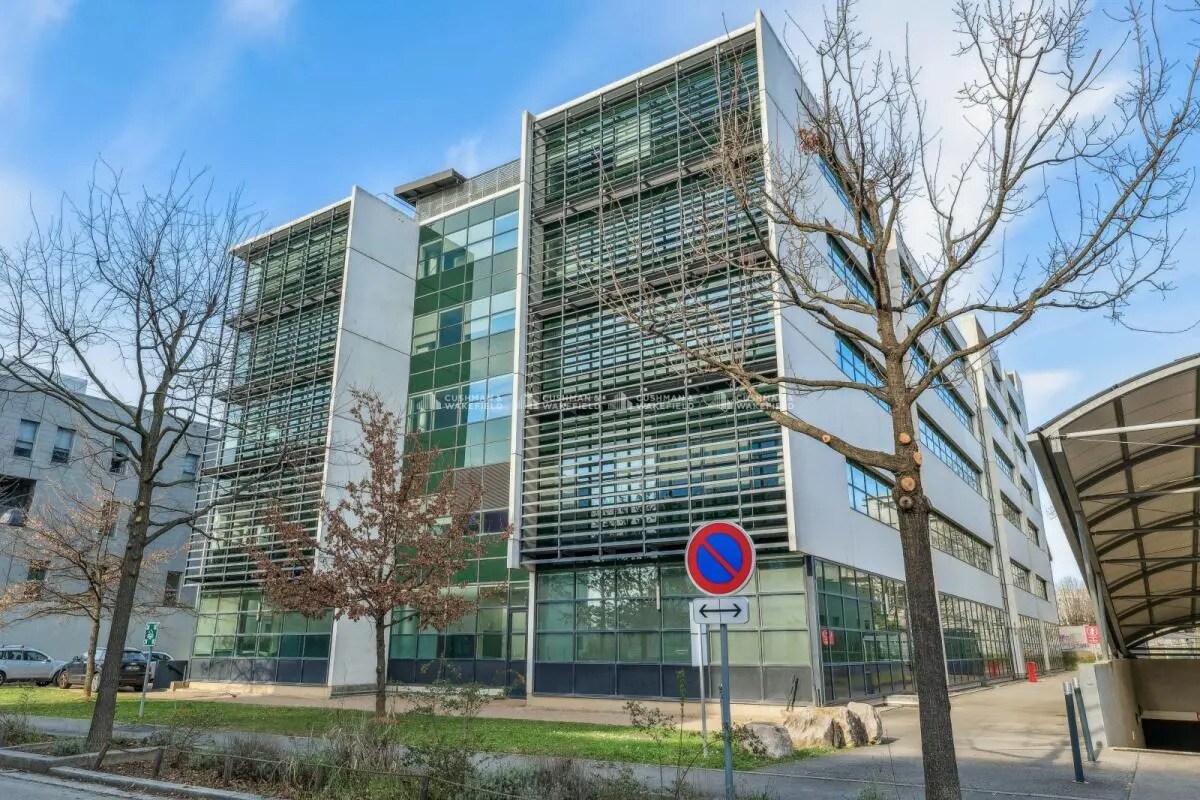 60 C Avenue Rockefeller, Lyon for lease Building Photo- Image 1 of 11