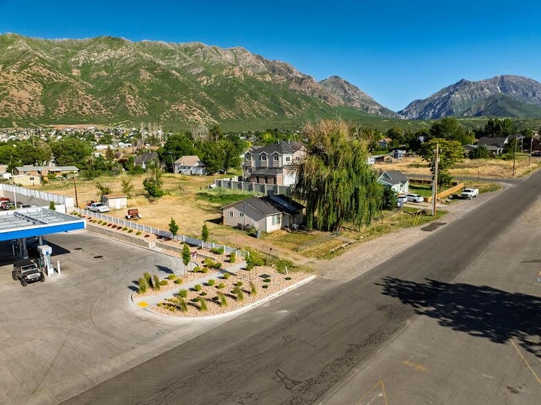 55 S 300 E, Santaquin, UT à vendre - Photo du bâtiment - Image 3 de 47