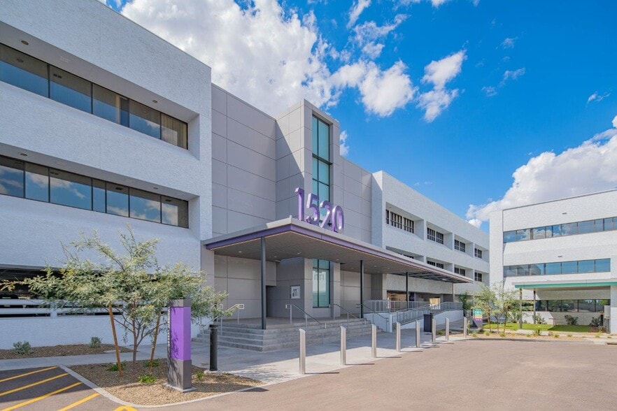 1520 S Dobson Rd, Mesa, AZ for lease - Primary Photo - Image 1 of 19
