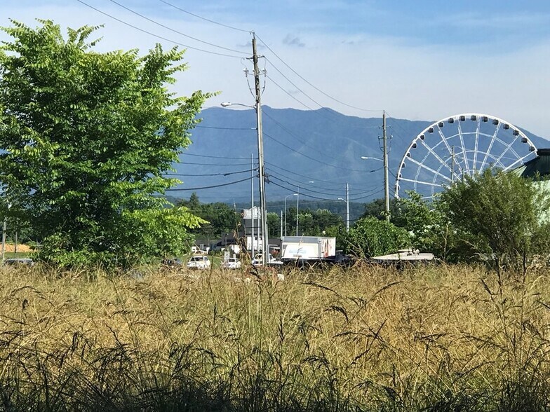 2510 Teaster Ln, Pigeon Forge, TN à vendre - Autre - Image 2 de 5