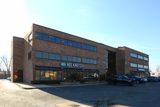 Plus de détails pour 215-217 W Ann Arbor Rd, Plymouth, MI - Bureau à louer