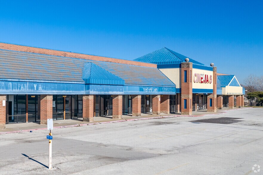 13520 40 Hwy, Independence, MO à vendre - Photo du bâtiment - Image 2 de 12