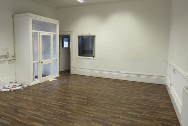 Station Rd, Bagshot for lease - Interior Photo - Image 3 of 3