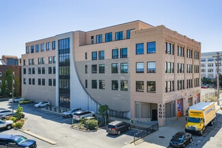 Plus de détails pour 4600 Euclid Ave, Cleveland, OH - Bureau à louer