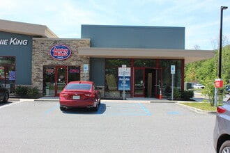 2627 South Rd, Poughkeepsie, NY for lease Interior Photo- Image 2 of 4