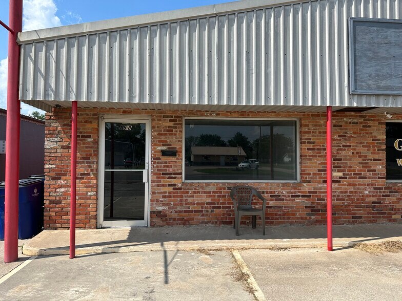 115 W Main St, Duncan, OK à louer - Photo du bâtiment - Image 2 de 5
