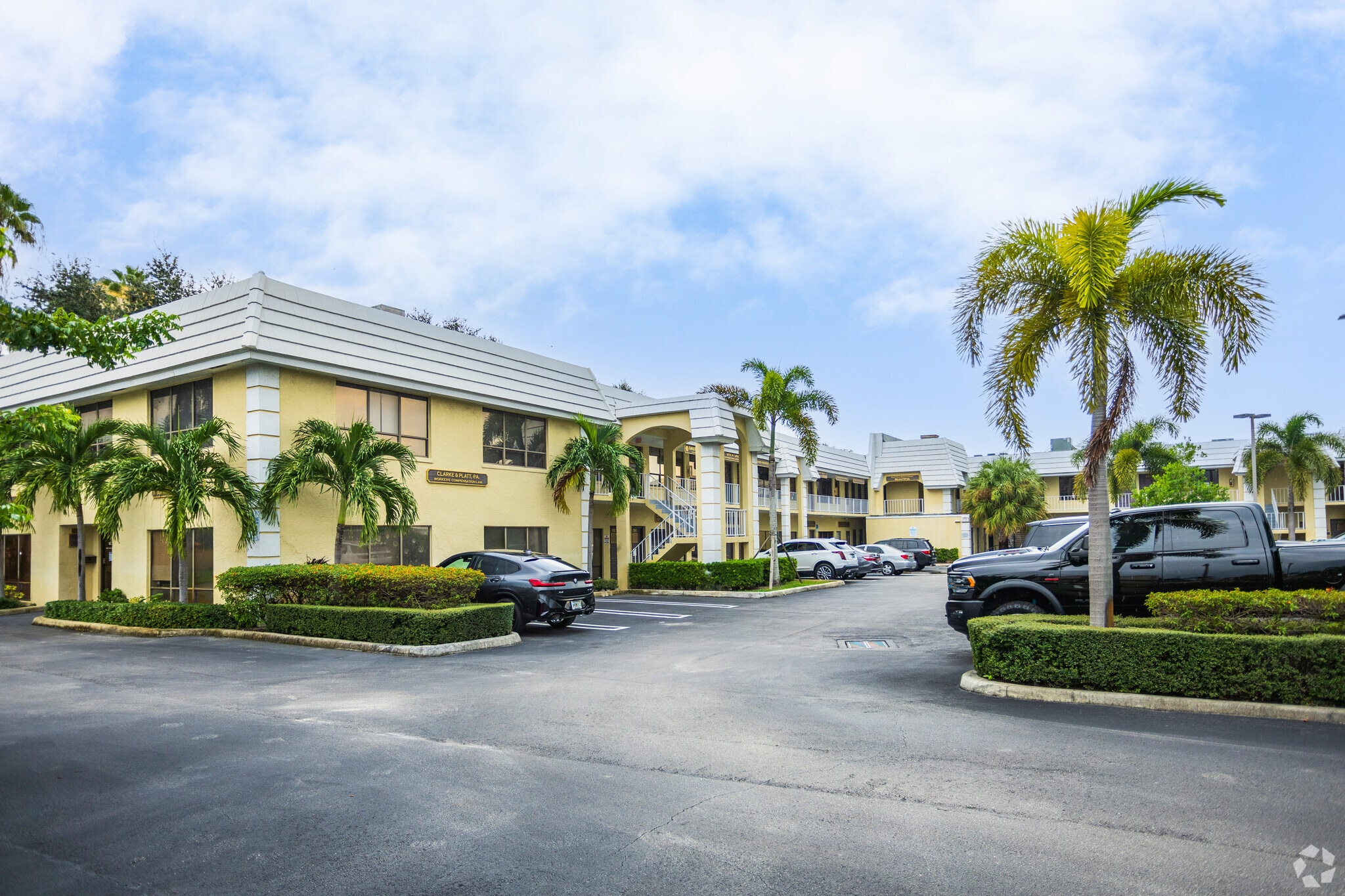 1920 Palm Beach Lakes Blvd, West Palm Beach, FL for sale Primary Photo- Image 1 of 6